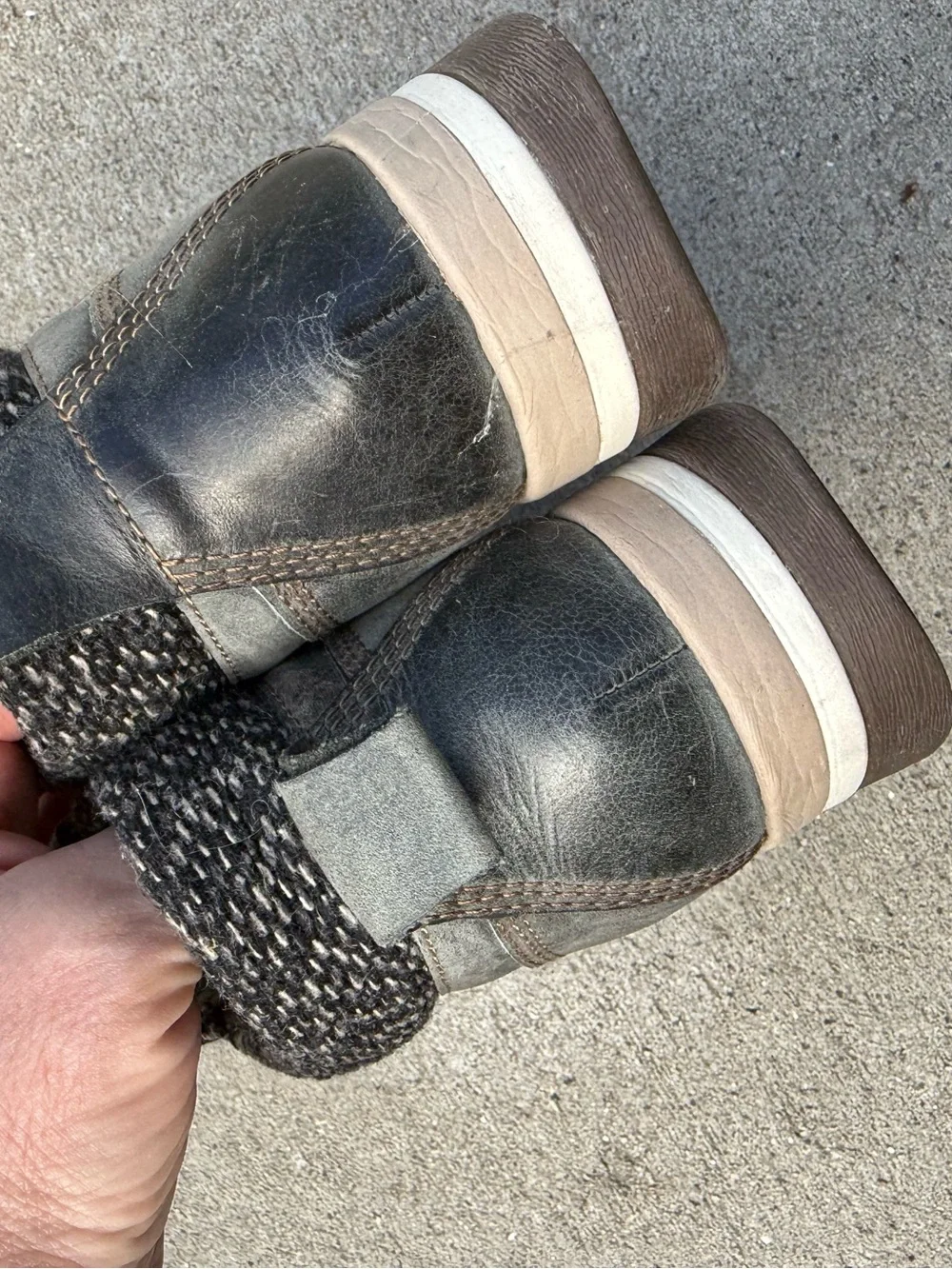 Bionica Chukka Boots in Slate Blue